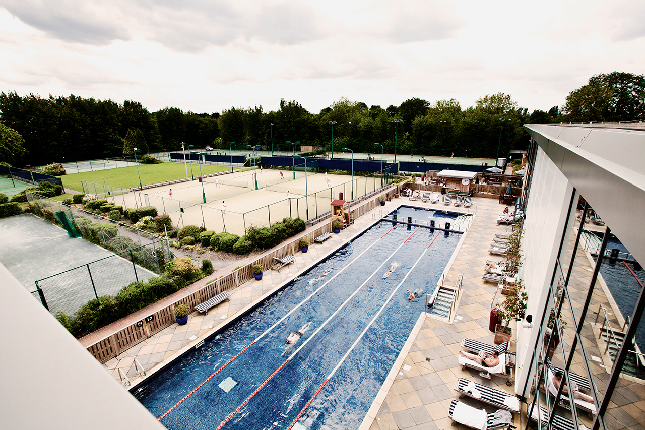 2018_Chiswick_Riverside_OutdoorPool_OldShot