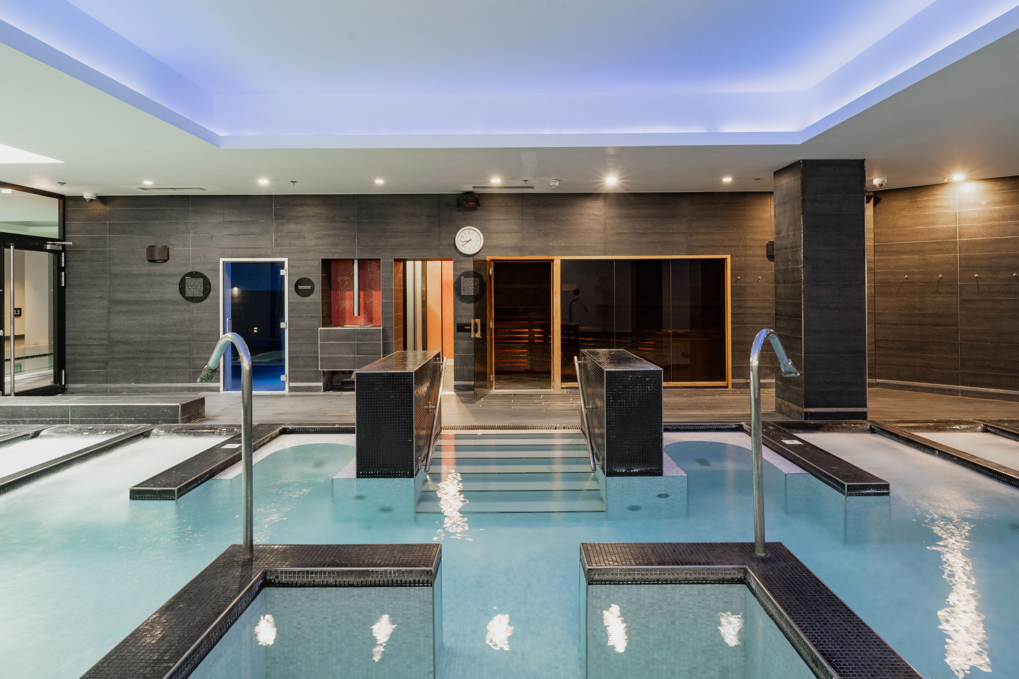 Virgin Active_Aldersgate_Hydrotheraphy pool 1