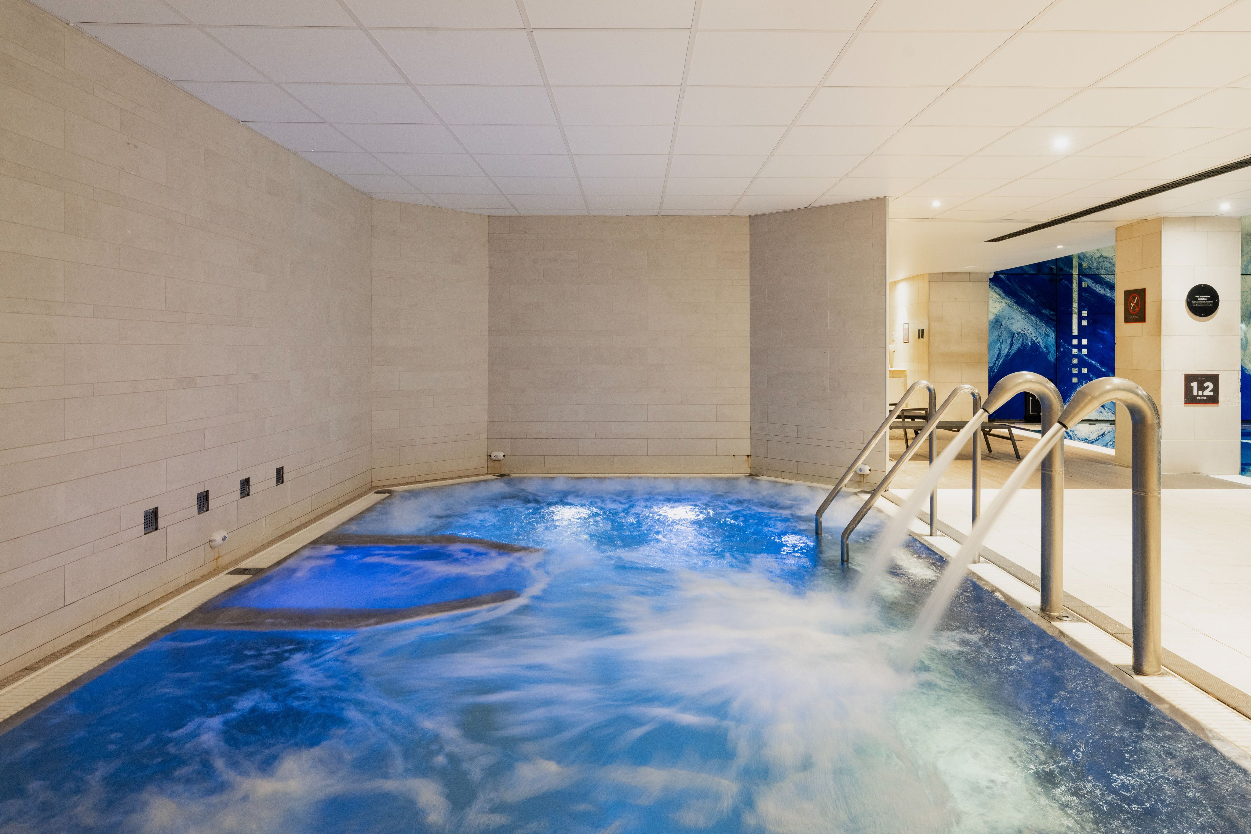 Kensington Hydropool