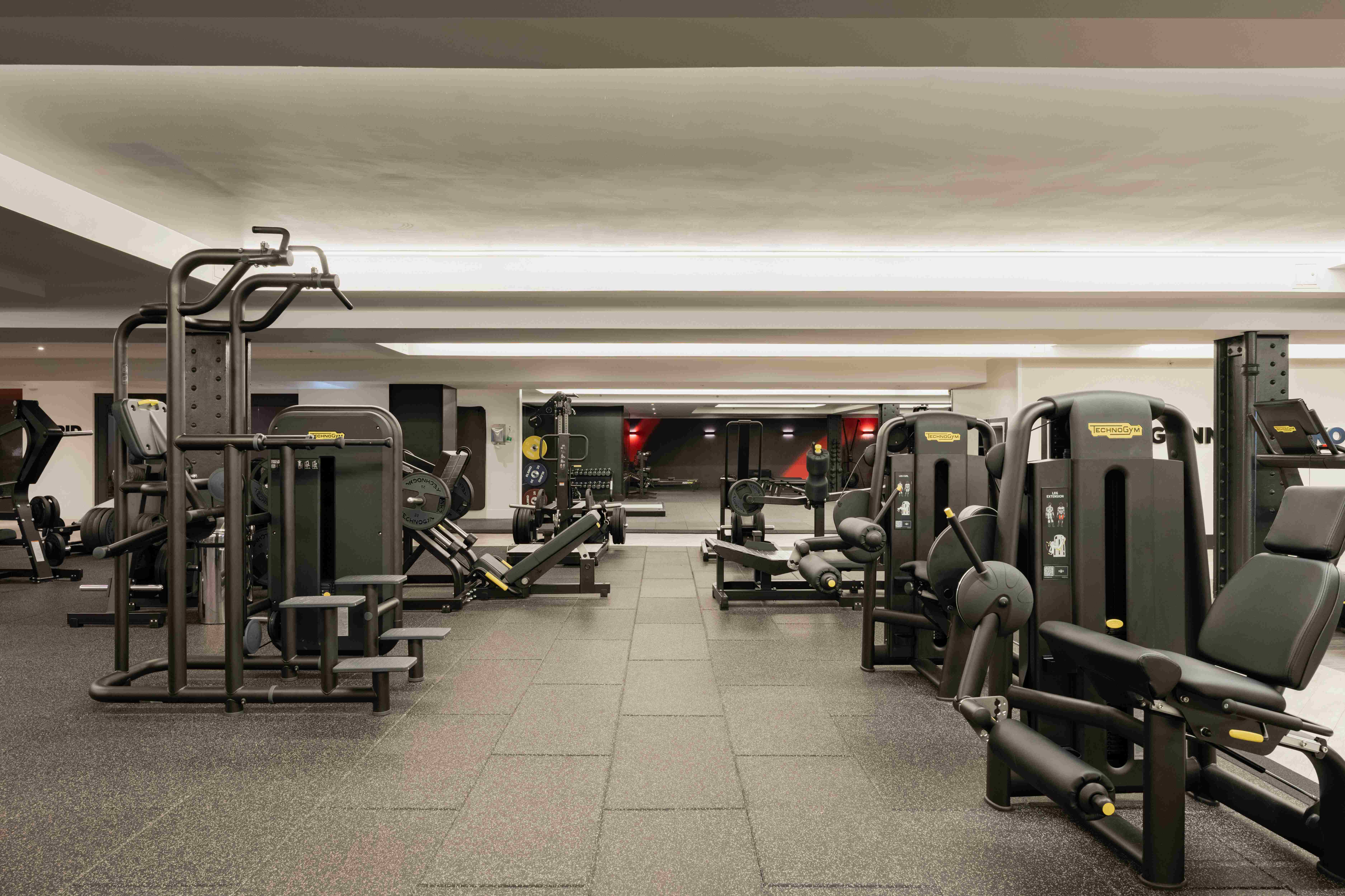 Virgin Active_Mayfair_March 25_Gym floor_3