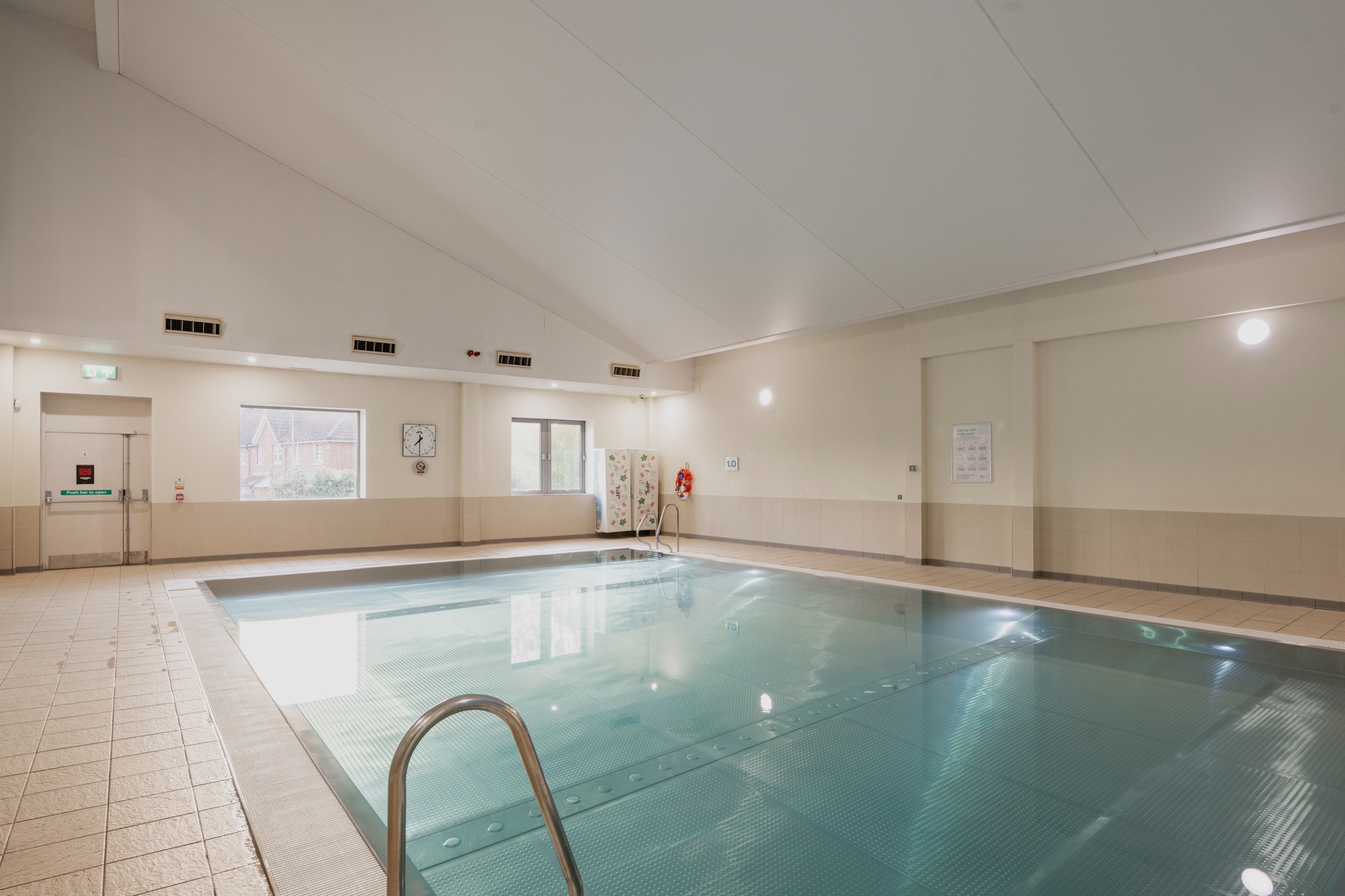 Mill Hill Swimming pool Mill Hill Swimming pool