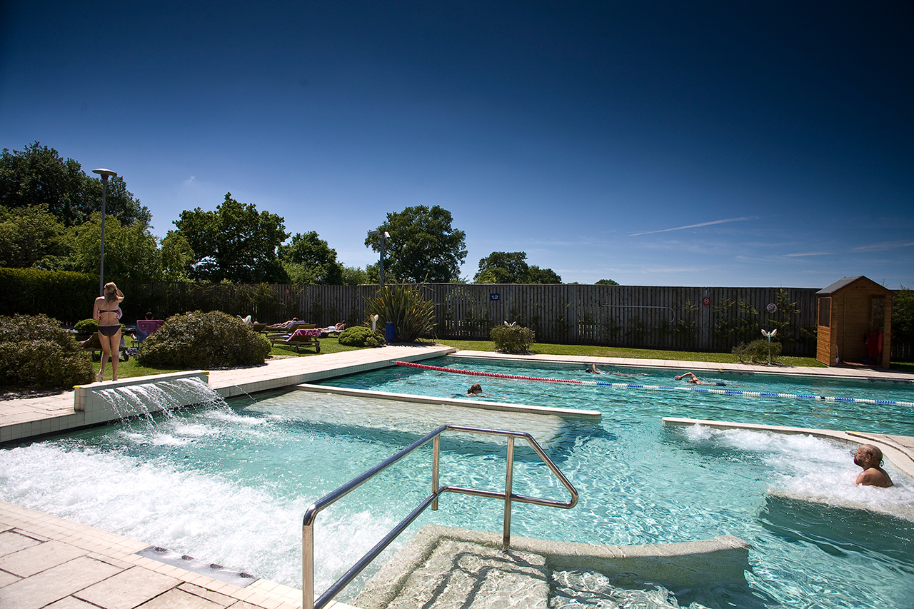 2018_Solihull_OutdoorPool_OldShot